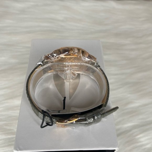 Nixon Kensington Leather Light Gold/Charcoal Casual Designer Women's Watch - Picture 9 of 10